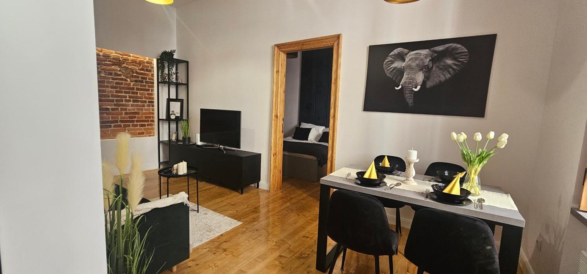 Mieszkanie W Centrum Lodzi Ul Wolczanska Buitenkant foto